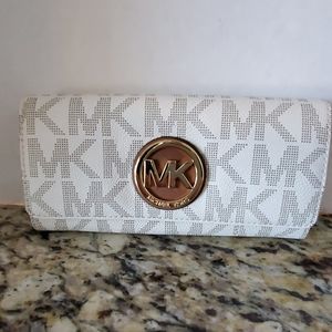 Michael Kors wallet